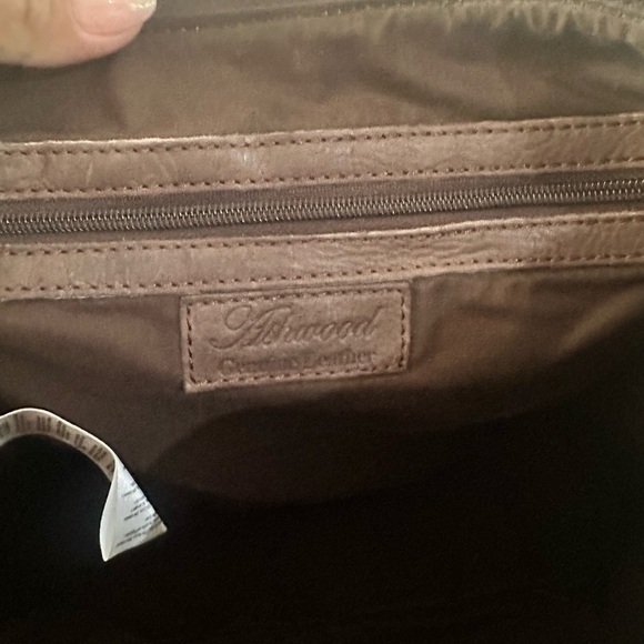 🆕 ASHWOOD WOVEN HOBO BAG IN BROWN - Picture 9 of 10